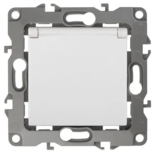 Розетка 1-местная СП Эра12 2P+E Schuko с заземлением, со шторками с крышкой, белый (16АХ-250В), арт. 12-2103-01