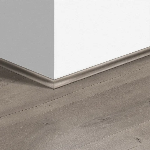 Плинтус ламинированный Quick-Step Скоция 17х17х2400 мм арт.4752