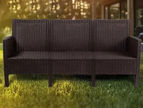 Диван трехместный садовый "СадКо" темно-коричневый, под ротанг Диван трехместный садовый "СадКо" темно-коричневый, под ротанг