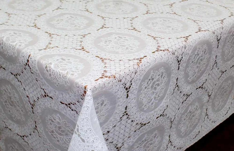 Клеенка ПВХ без основы ажурная 1,37*20м, мод. TR-633