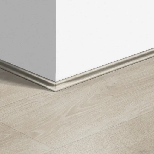 Плинтус ламинированный Quick-Step Скоция 17х17х2400 мм арт.3547