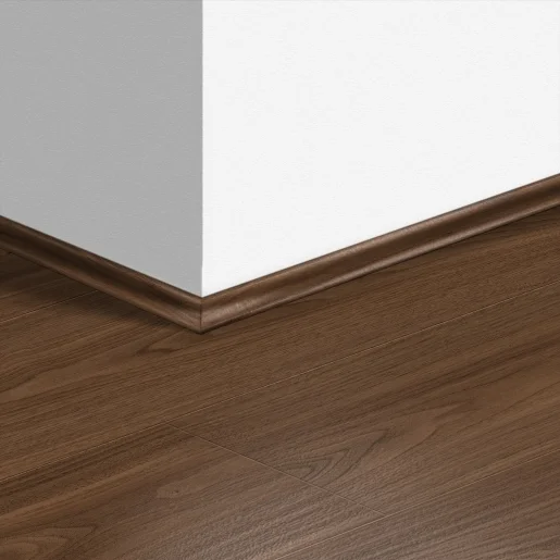 Плинтус ламинированный Quick-Step Скоция 17х17х2400 мм арт.4761