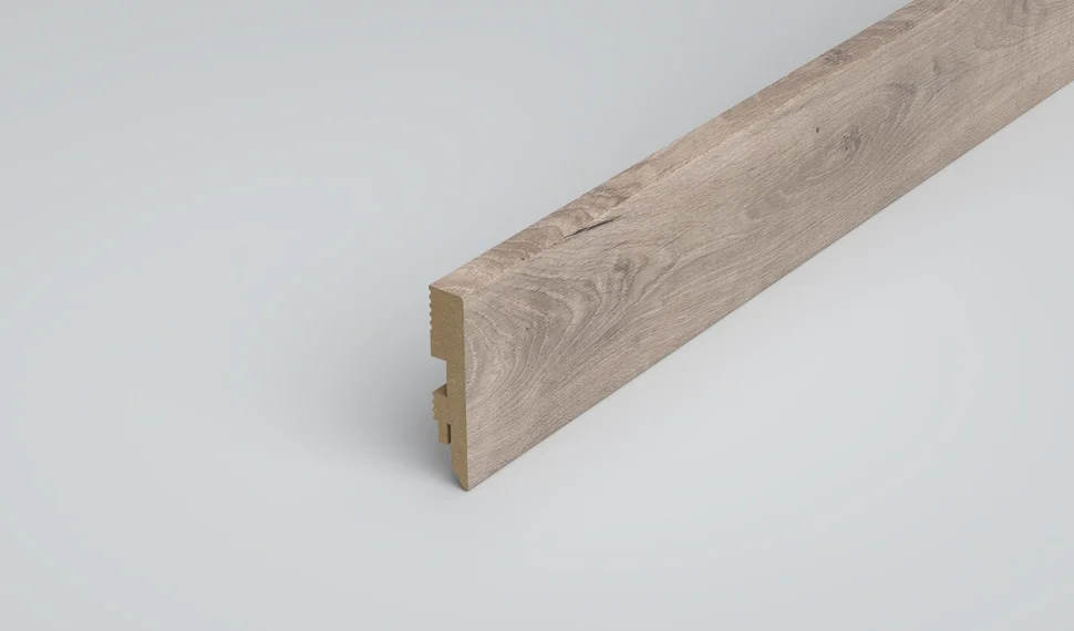 Плинтус шпонированный CLASSEN Prestige Дуб Гандара 80х16x2400мм, арт.2223751