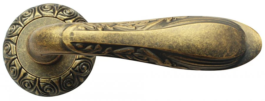 Ручка дверная BUSSARE на круглой накладке CASTELO A-71-20 ANT.BRASS античная латунь