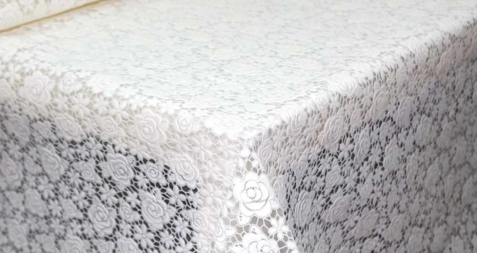 Клеенка ПВХ без основы ажурная 1,37*20м, мод. TR-684