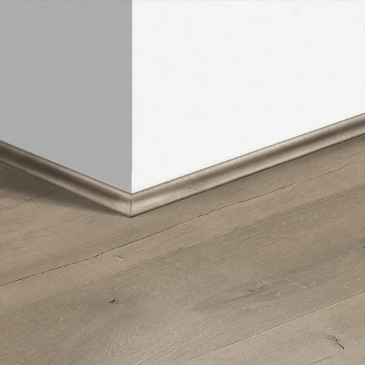 Плинтус ламинированный Quick-Step Скоция 17х17х2400 мм арт.4751