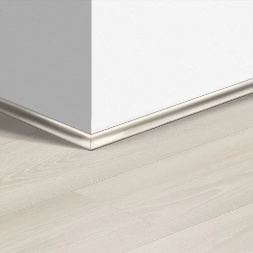 Плинтус ламинированный Quick-Step Скоция 17х17х2400 мм арт.4757