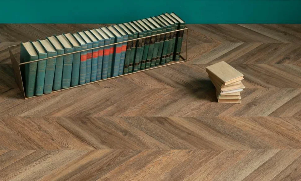 Плитка виниловая VINILAM PARQUET CHEVRON замковая Шеврон Нормандия RI153610CL4, 305*1293*8,5мм , 43 класс