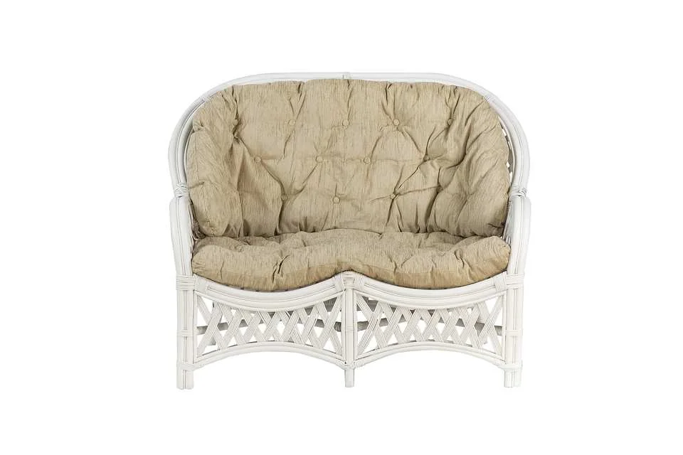 Диван 2-х местный Черчилль с бежевой подушкой, белый