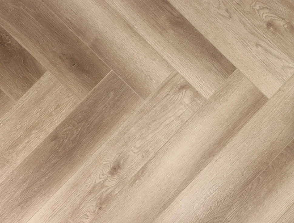 Ламинат виниловый водостойкий SPC CronaFloor 4V Herringbone 2.0 42 класс Дуб Лимож 640*128*4.5 мм (с фаской) Ламинат виниловый водостойкий SPC CronaFloor 4V Herringbone 2.0 42 класс Дуб Лимож 640*128*4.5 мм (с фаской)