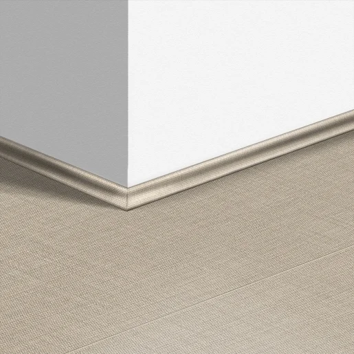 Плинтус ламинированный Quick-Step Скоция 17х17х2400 мм арт.1557