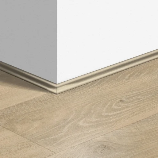 Плинтус ламинированный Quick-Step Скоция 17х17х2400 мм арт.3545