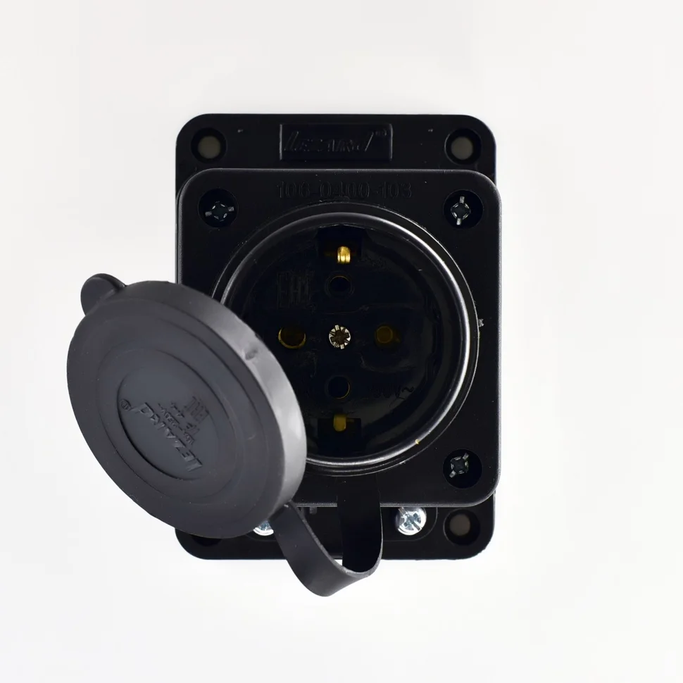 Розетка прямая Lezard с заглушкой 2Р+РЕ 1х16А 220-240V (каучук)