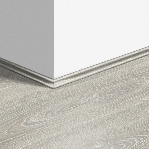 Плинтус ламинированный Quick-Step Скоция 17х17х2400 мм арт.3560