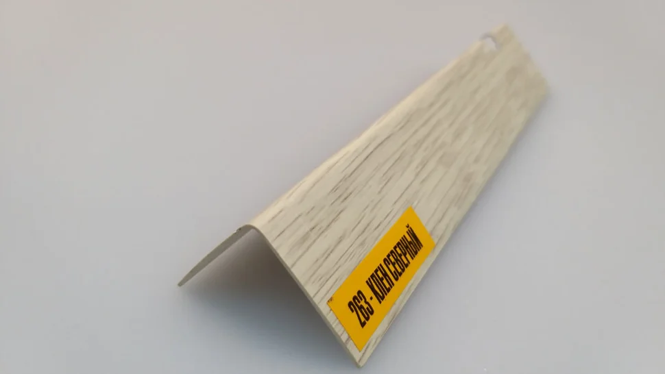 Угол ПВХ Идеал цветной текстурный 20*20, 2,7м Клен северный 263 Угол ПВХ Идеал цветной текстурный 20*20, 2,7м Клен северный 263